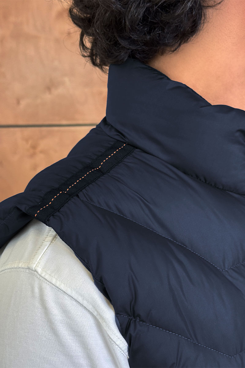 Designer Clothing Жилет синего цвета Parajumpers
