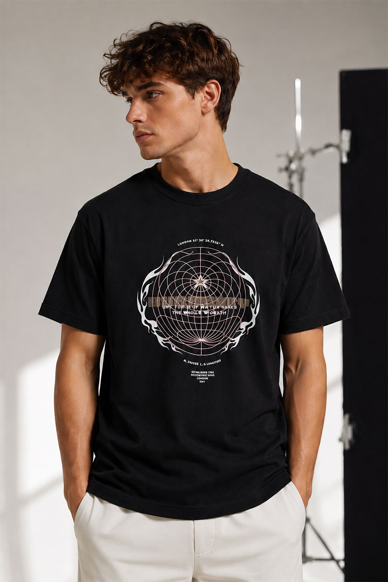 Burberry Оверсайз футболка Globe-graphic - Black