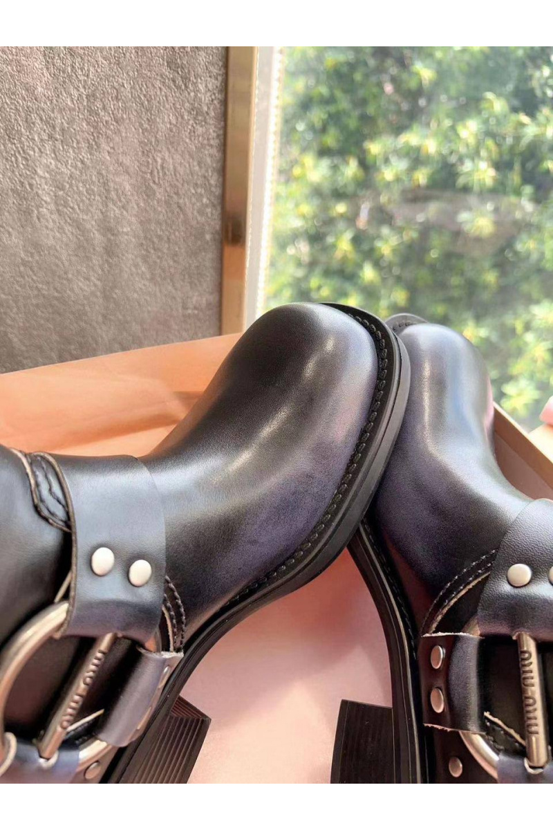 MIU MIU Женские кожаные сапоги Ankle Premium