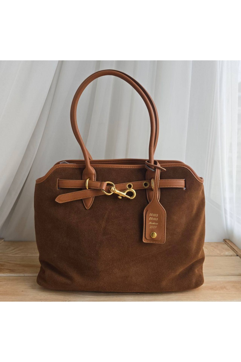 MIU MIU Замшевая сумка 43x29 см