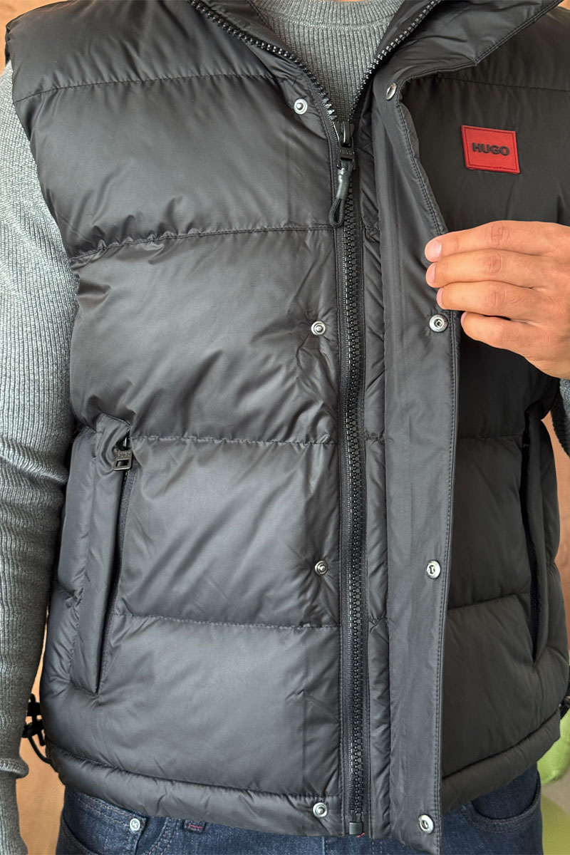Hugо Воss Мужской чёрный жилет 