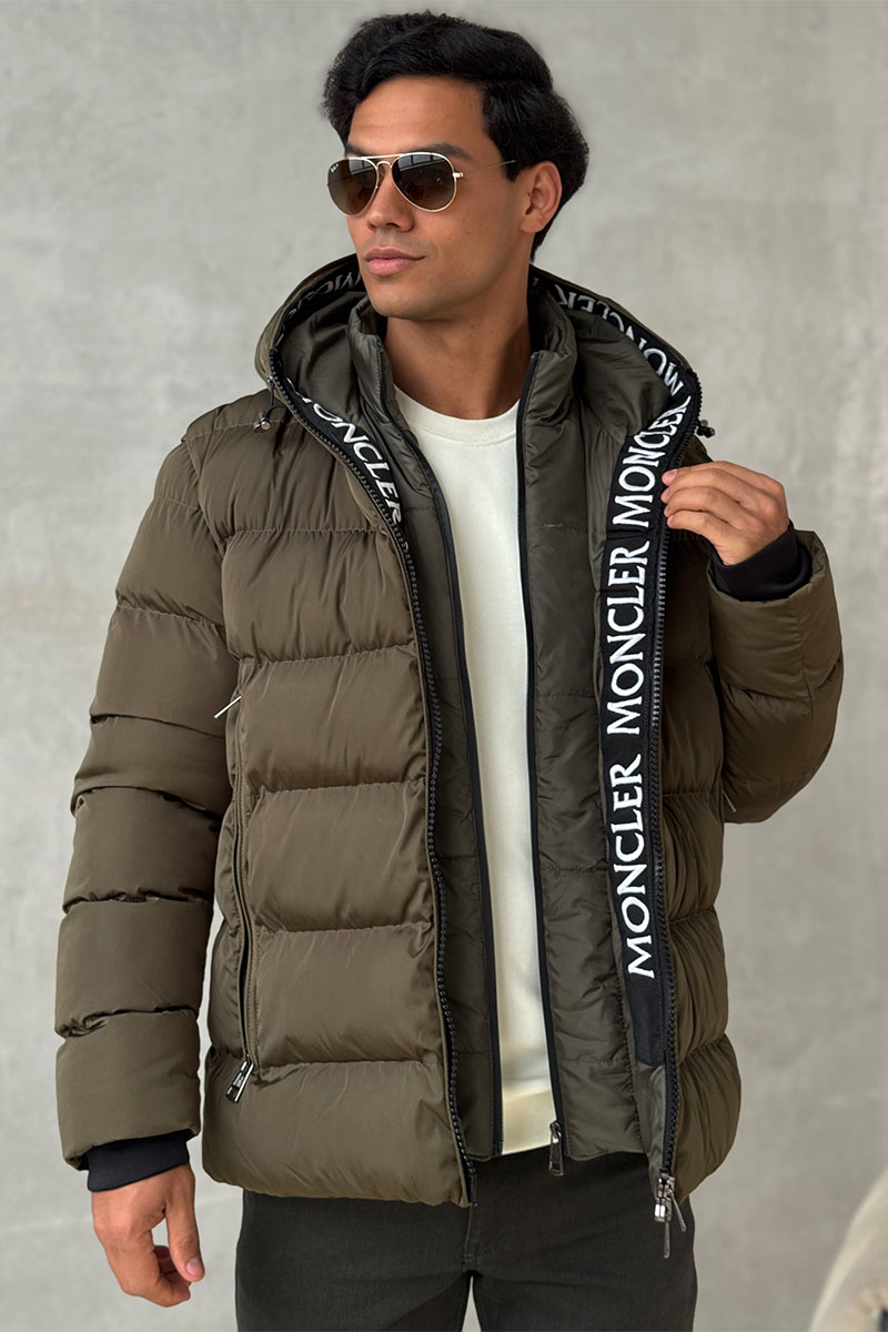 Moncler Утеплённая куртка оливкового цвета logo-patch