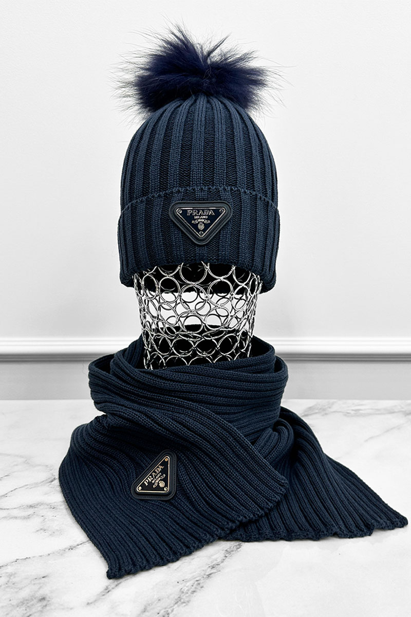 Prada Комплект из шапки и шарфа тёмно-синего цвета