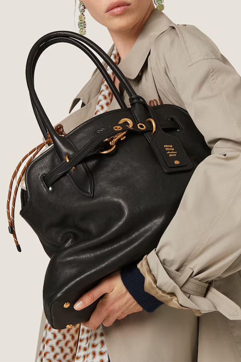 MIU MIU Женская кожаная сумка Aventure nappa 42x29 см - Black