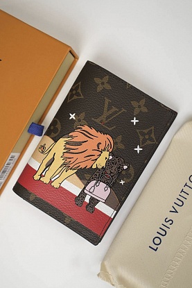 Кожаная обложка на паспорт Monogram 10х14 см