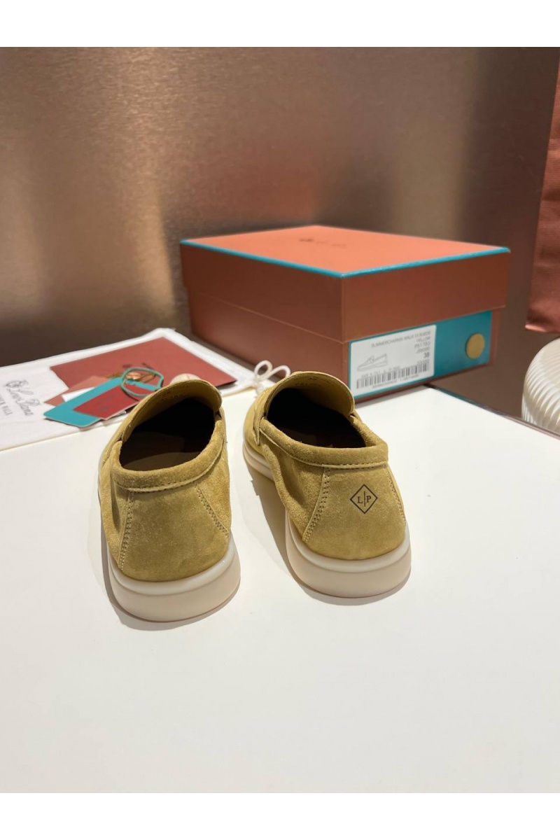 Loro Piana Женские замшевые лоферы Summer Charms Walk premium
