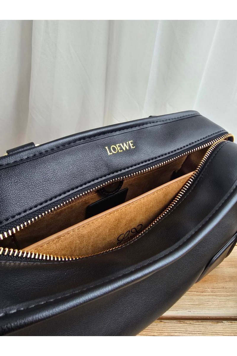 Loewe Кожаная сумка Amazona 34x24 см