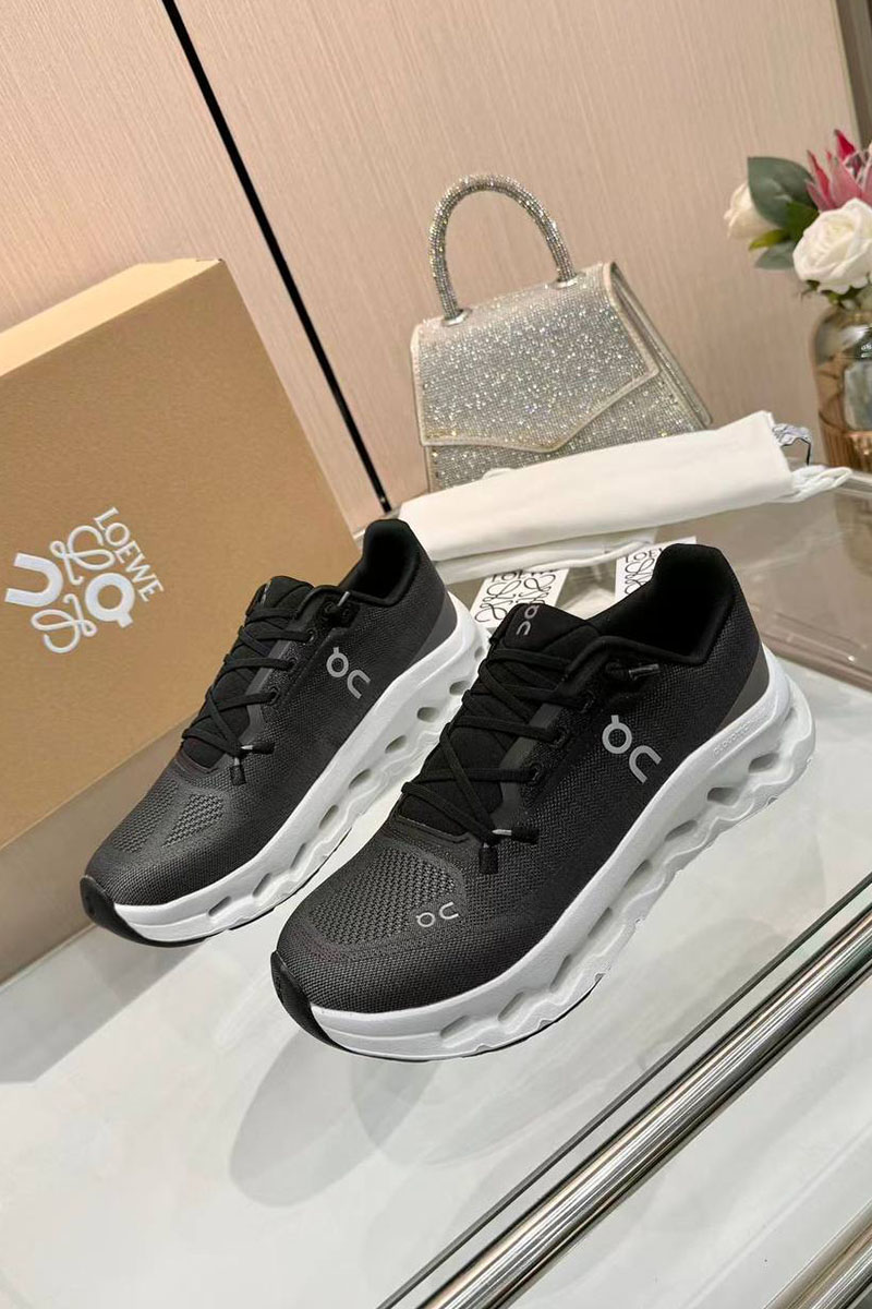 Designer Clothing Женские кроссовки On Cloudtilt premium