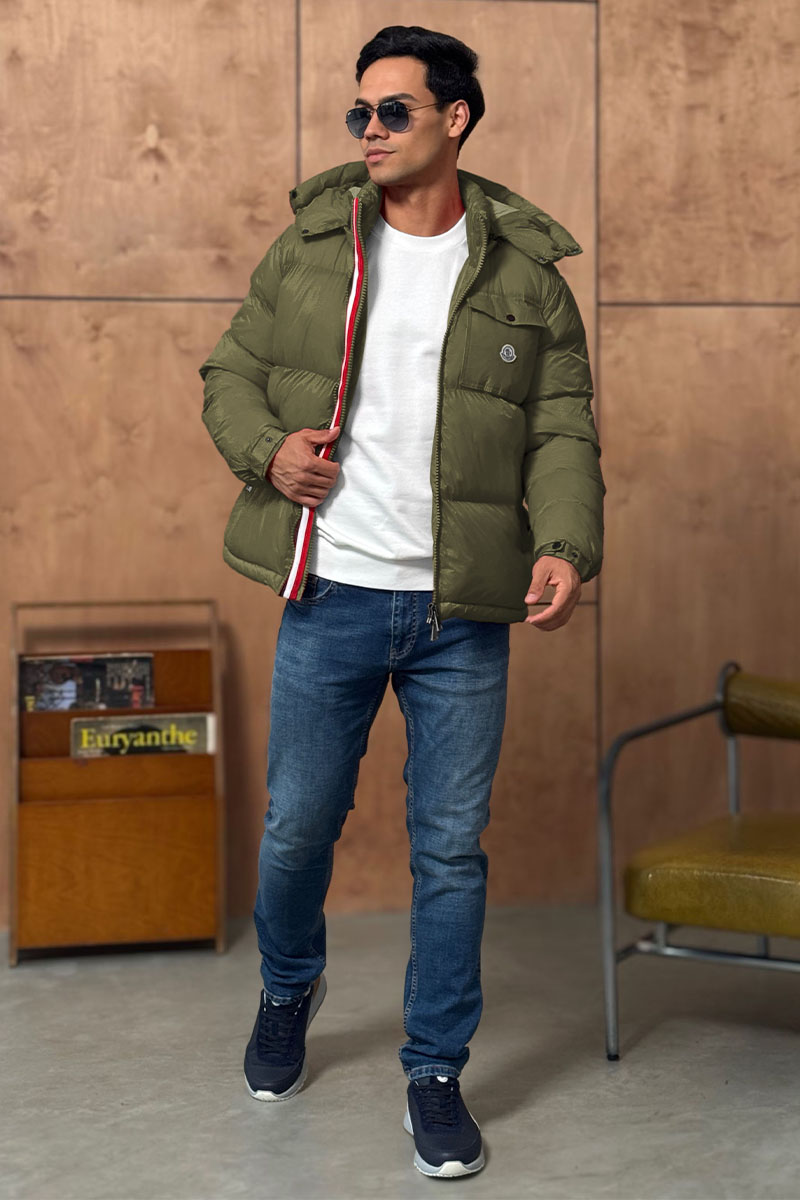 Moncler Мужская куртка зелёного цвета