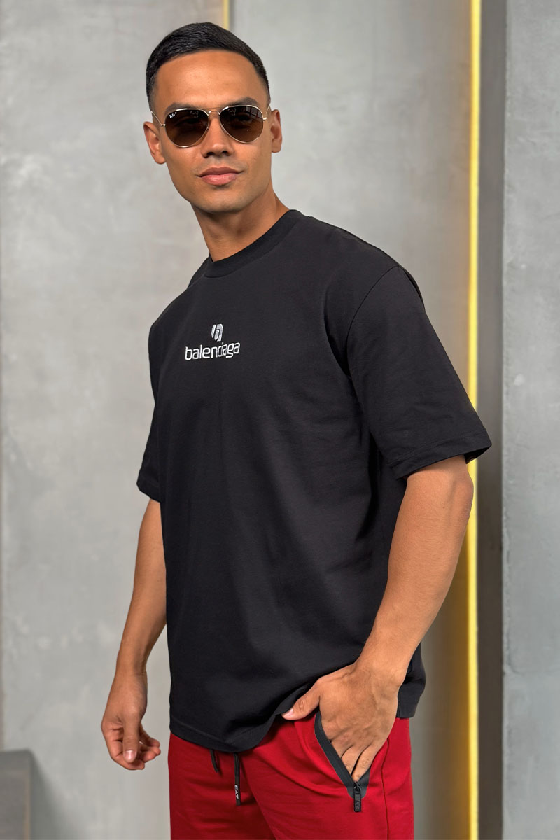 Balenciaga Чёрная оверсайз футболка