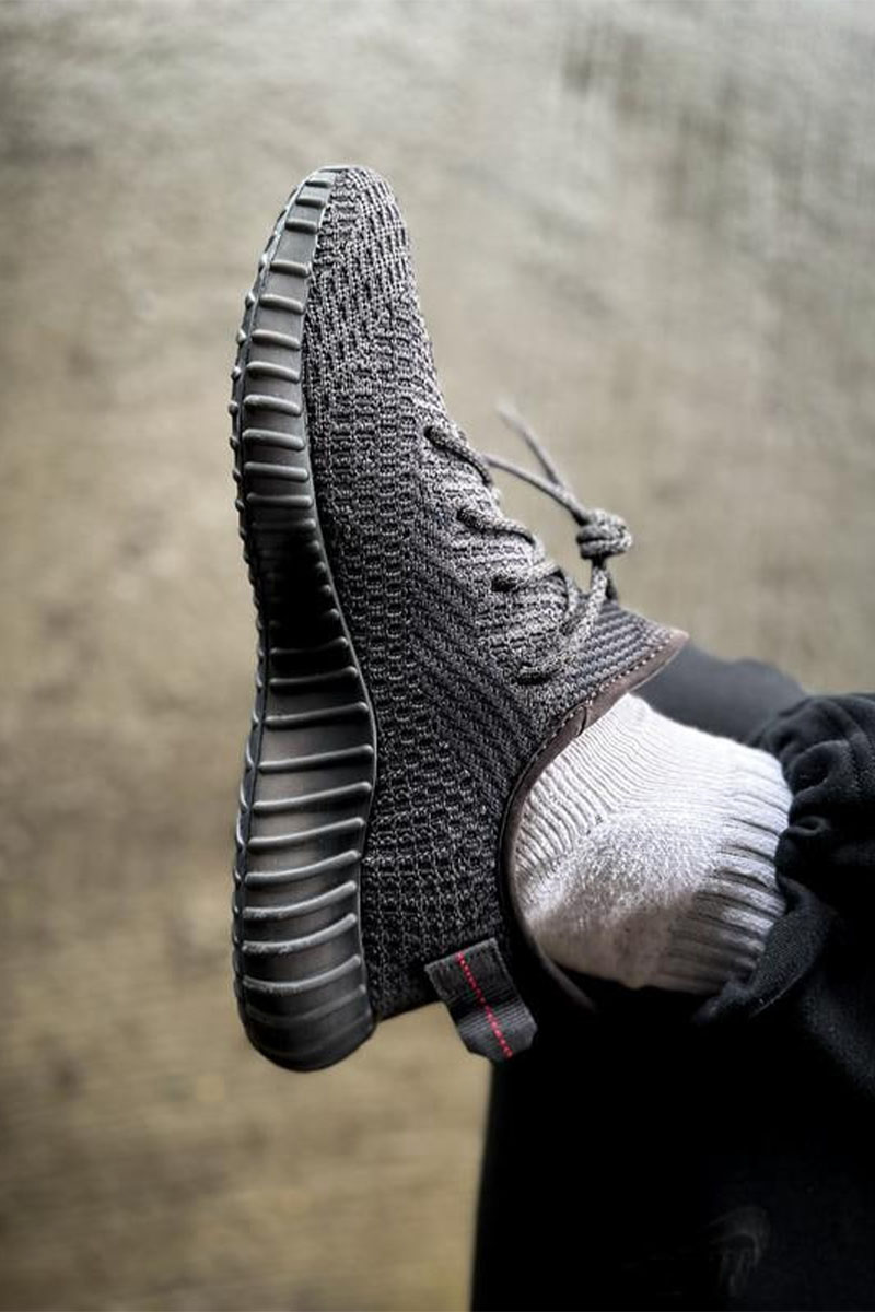 Adidas Кроссовки Yeezy Boost 350 v2 Black "Reflective laces" premium