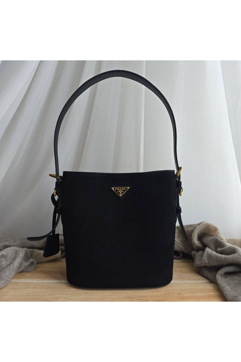 Prada Замшевая сумка Bucket 24x22 см - Black