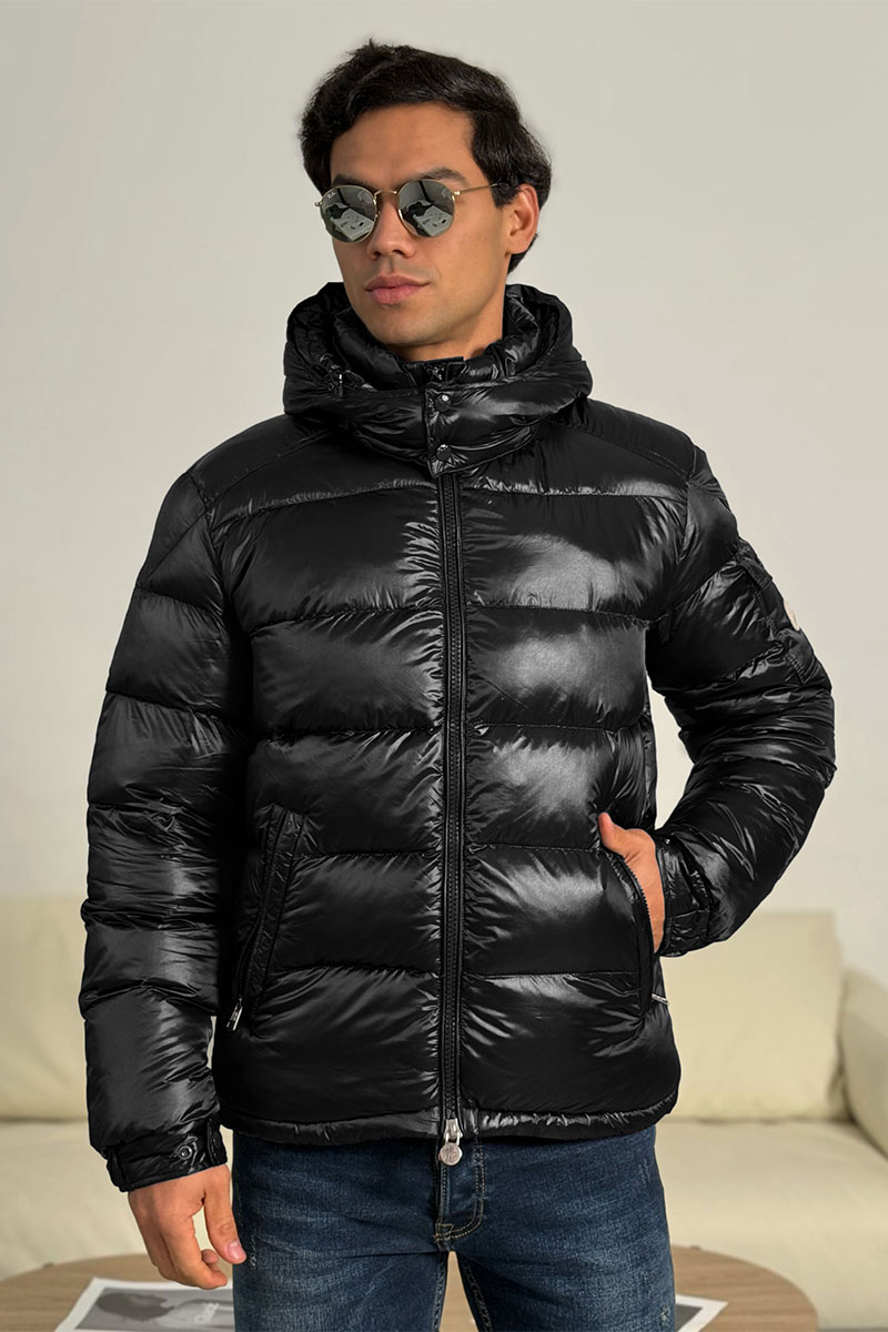 Moncler Чёрный пуховик Maya logo-patch