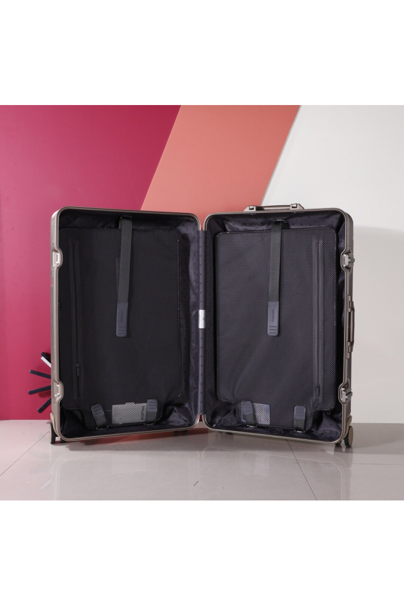 Rimowa Чемодан Aluminum L Premium 76x50x27 см