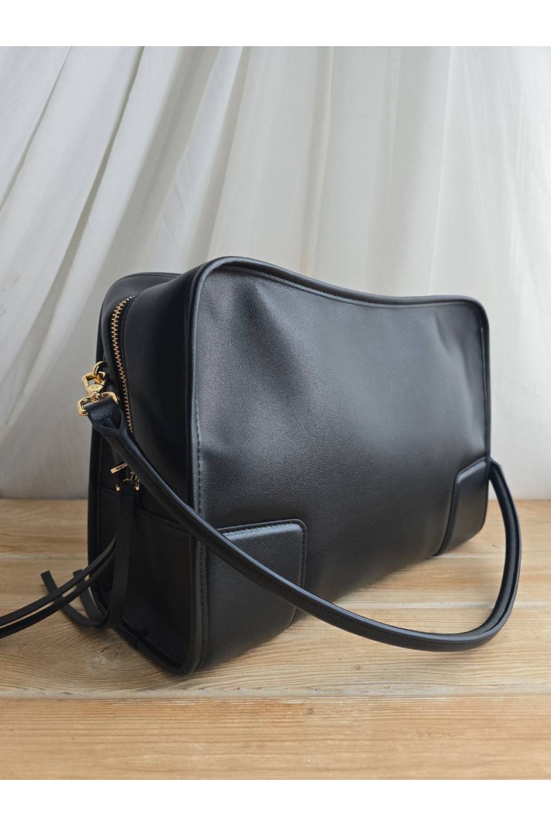 Loewe Кожаная сумка Amazona 34x24 см