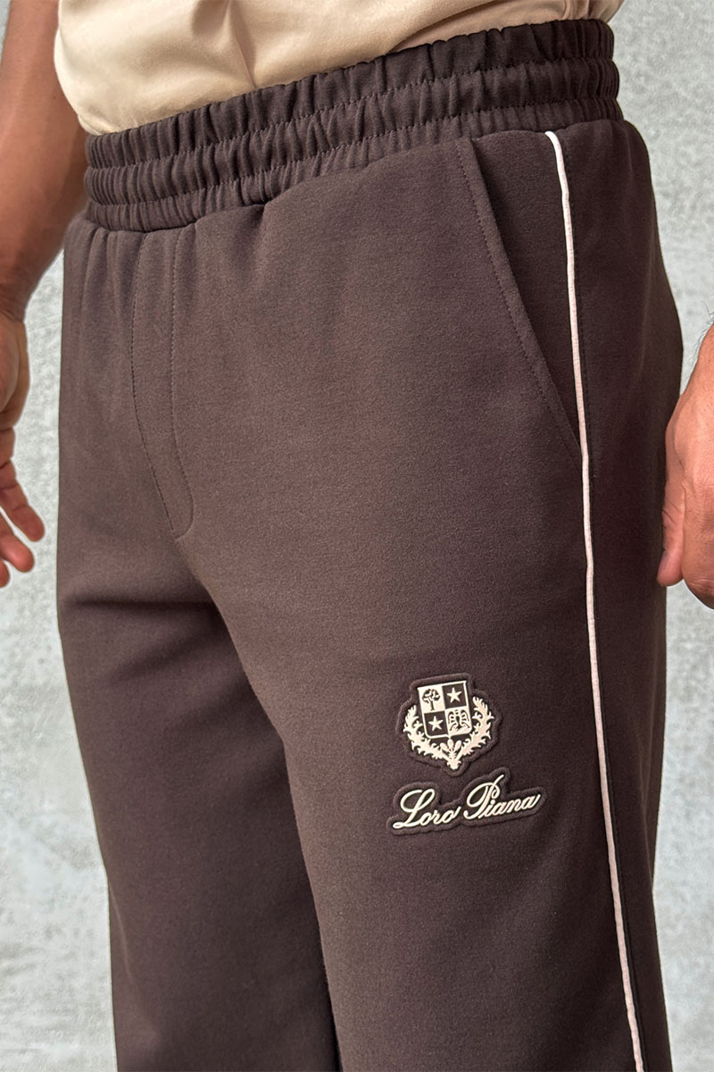 Loro Piana Спортивный костюм коричневого цвета 