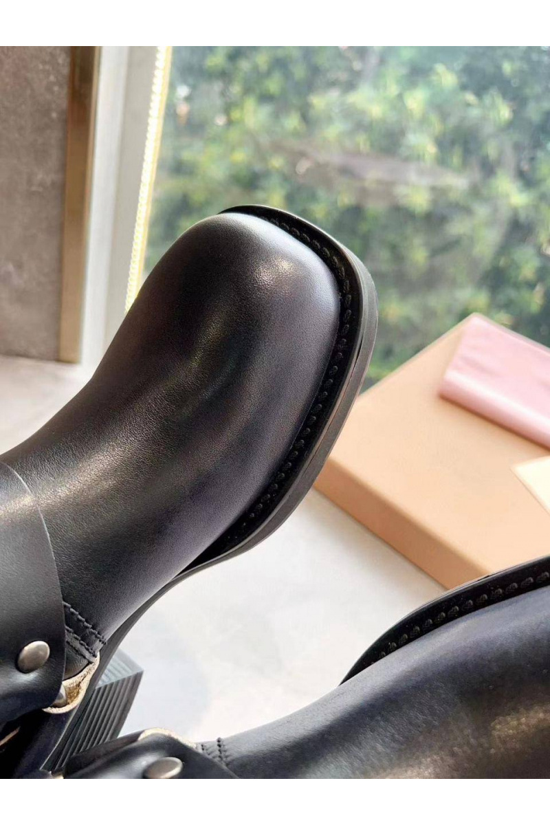 MIU MIU Женские кожаные сапоги Ankle Premium