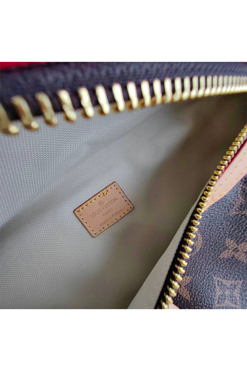 Lоuis Vuittоn Кожаная сумка на пояс Monogram 39x16.5 см