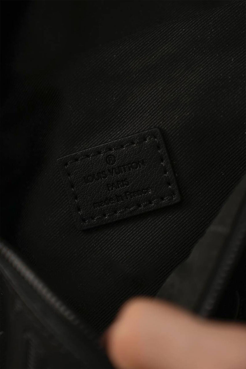 Lоuis Vuittоn Поясная сумка Discovery PM Premium 47x20x9 см