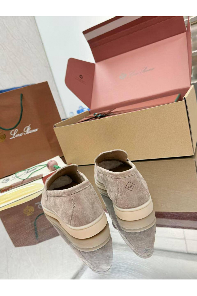 Loro Piana Женские замшевые лоферы Summer Charms Walk premium