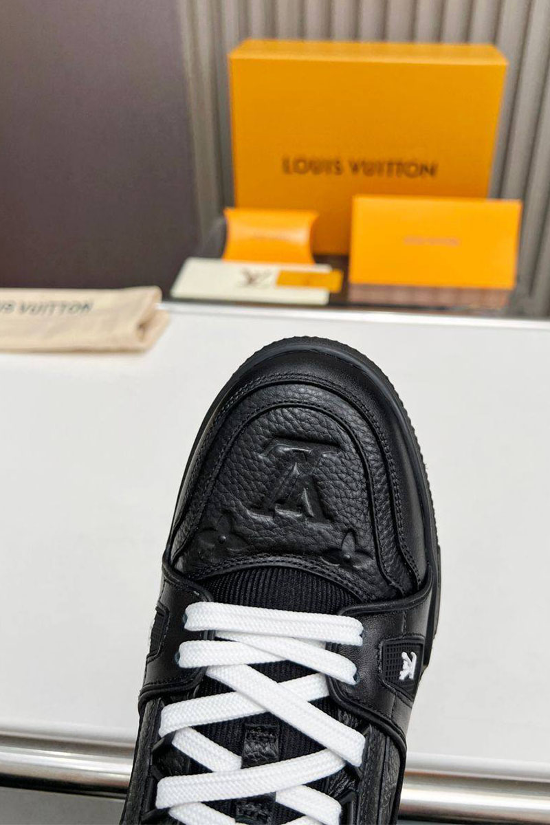 Lоuis Vuittоn Кожаные кроссовки Trainer Monogram - Black