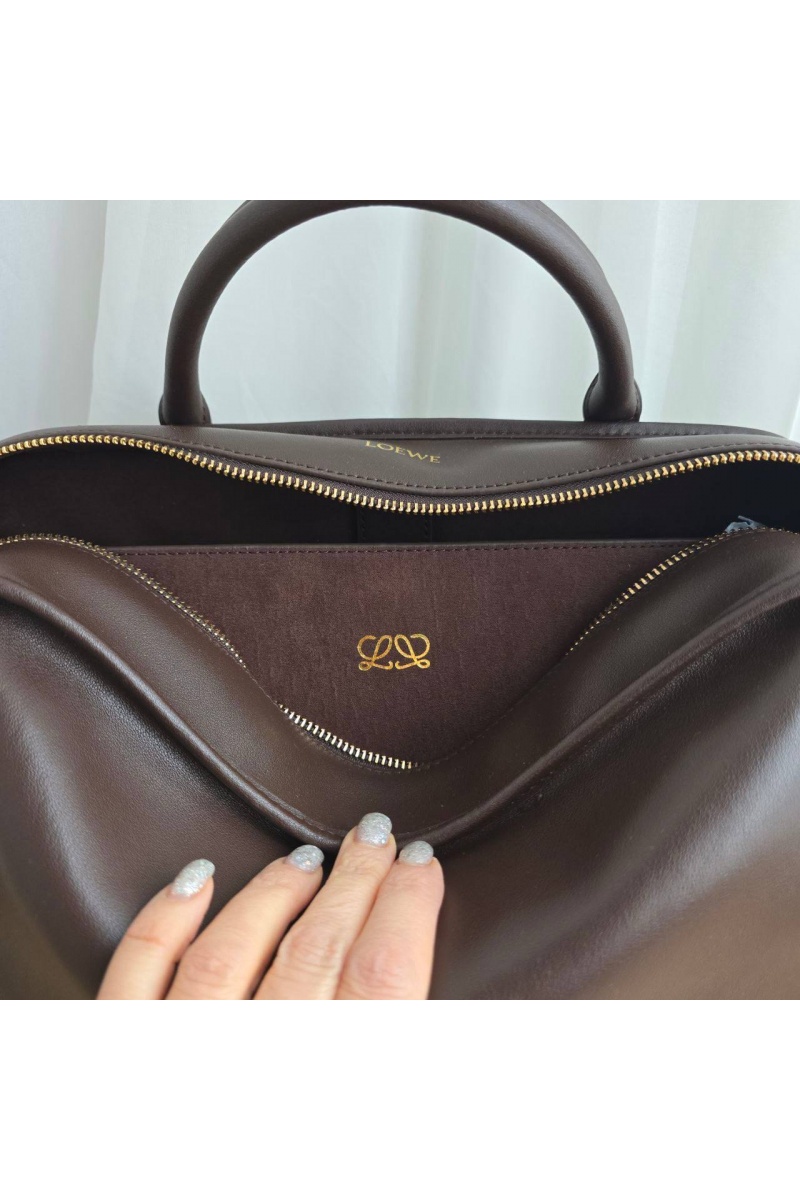Loewe Кожаная сумка Amazona 27x18 см