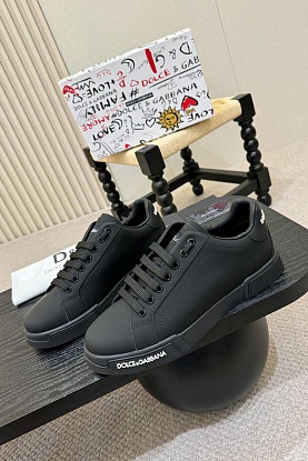 Чёрные кожаные кроссовки 