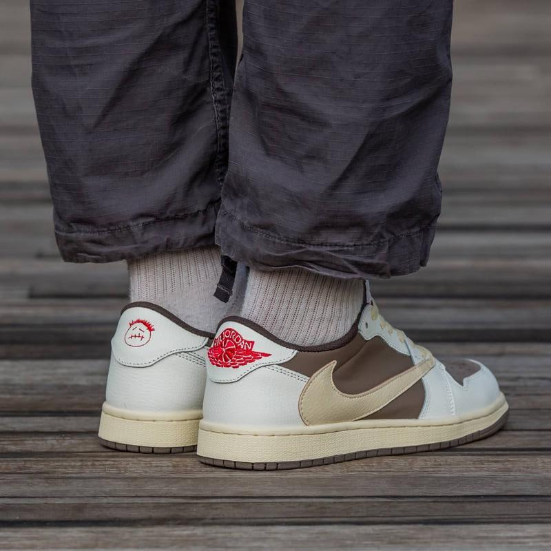Nike Кроссовки Travis Scott x AJ1 Low "Reverse Mocha" Premium