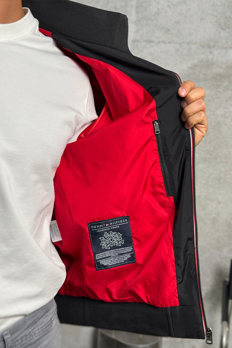 Tommy Hilfiger Мужская ветровка чёрного цвета