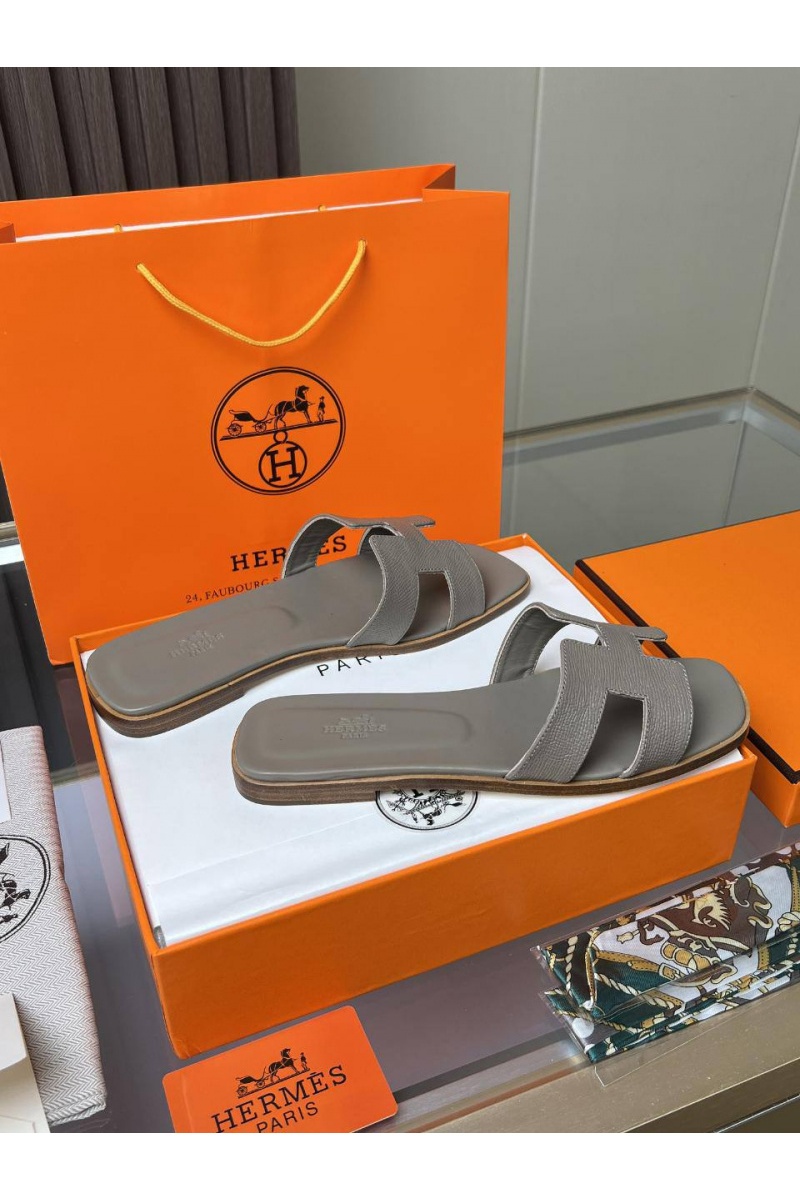 Hermes Женские кожаные шлёпанцы  Premium - Grey