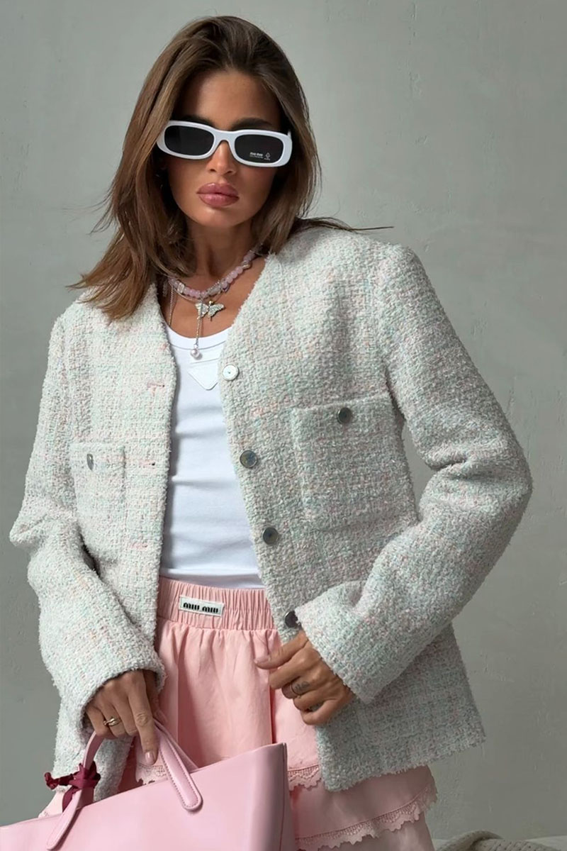 Chаnеl Женский твидовый пиджак бежевого цвета