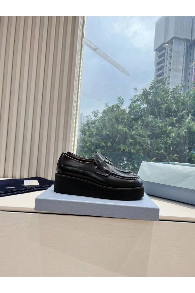 Prada Женские кожаные лоферы Premium - Black