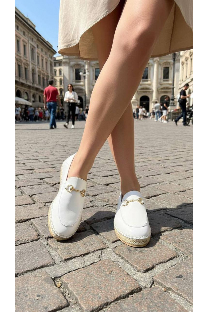 Gucci Женские кожаные лоферы GG Horsebit premium
