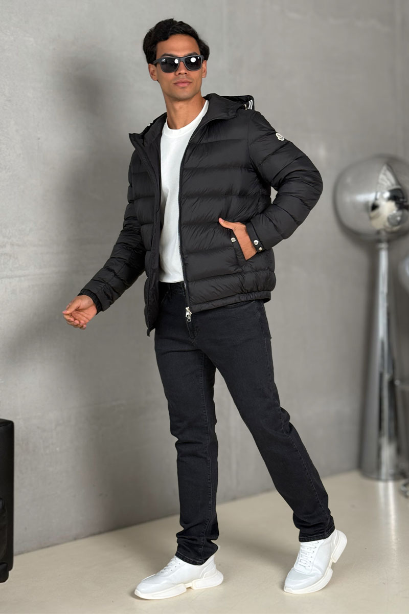 Moncler Мужской пуховик logo-patch - Black