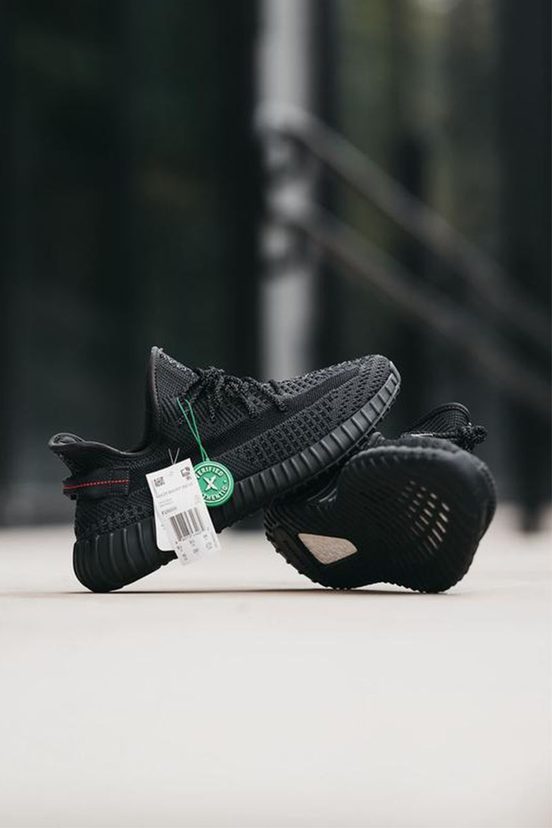 Adidas Кроссовки Yeezy Boost 350 V2 - Triple Black