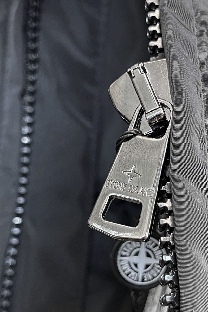 Stone Island Парка чёрного цвета compass-patch
