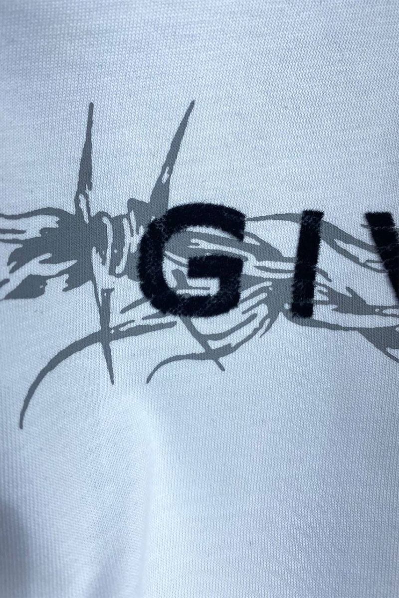 Givenchy Серая оверсайз футболка Barbed Wire-print
