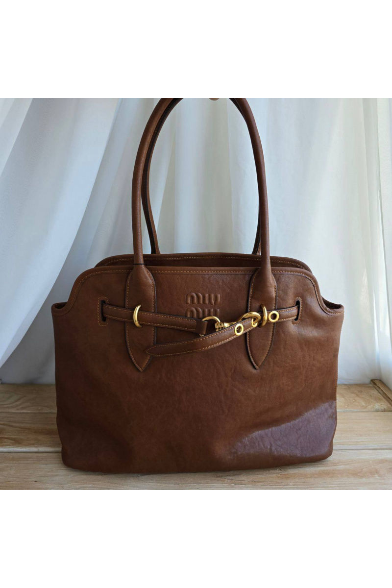 MIU MIU Женская кожаная сумка Aventure nappa 42x29 см - Brown