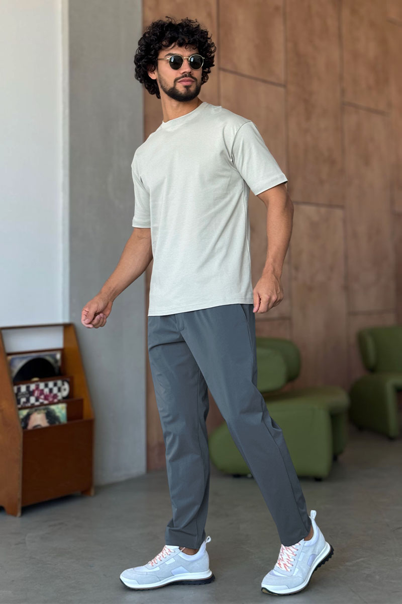 Prada Мужские штаны серого цвета