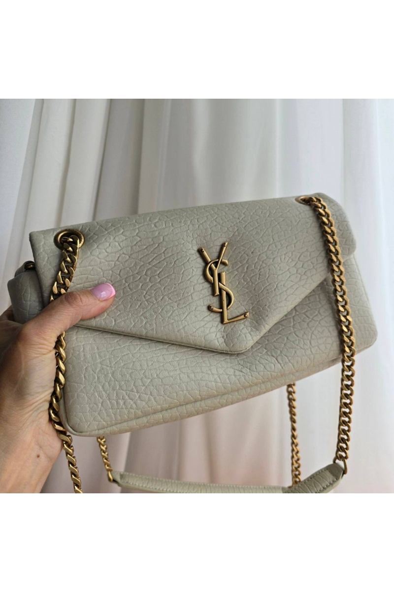Yves Saint Laurent Кожаная сумка Calypso 27x13 см