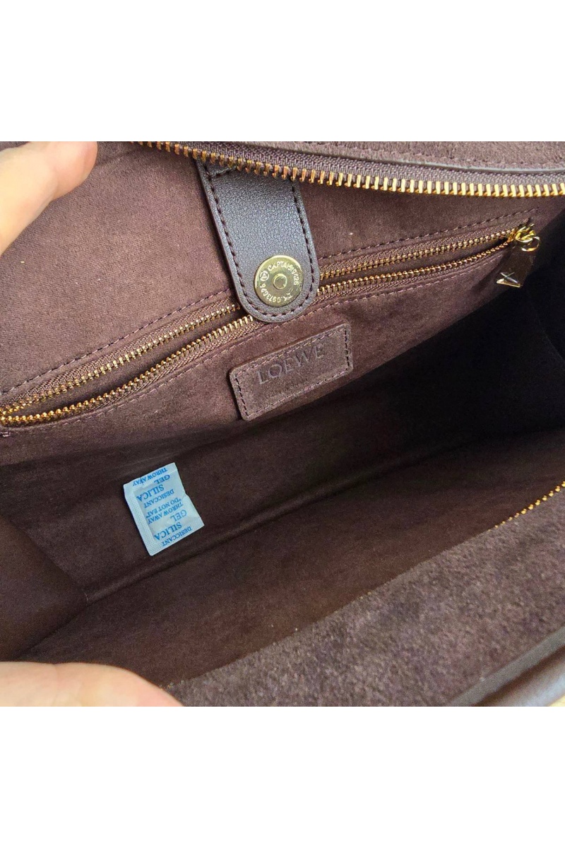 Loewe Замшевая сумка Amazona 34x24 см