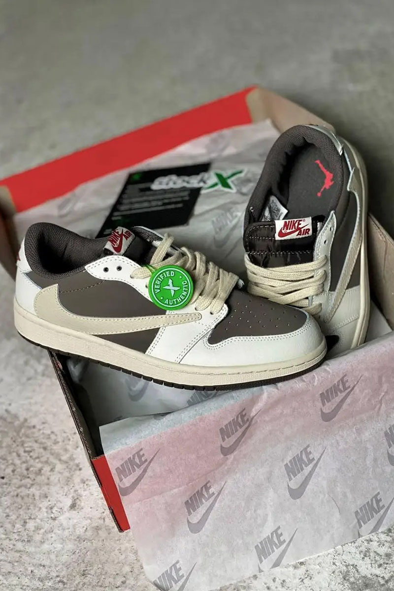 Nike Кроссовки Travis Scott x AJ1 Low "Reverse Mocha"
