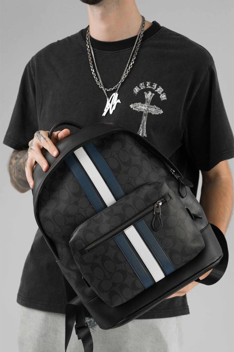 Coach Кожаный рюкзак Coach monogram 39x30 см