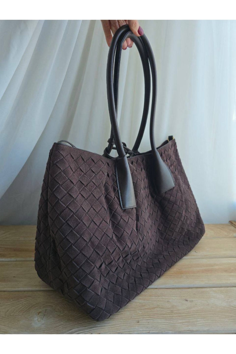 BV Замшевая сумка intrecciato 42x26