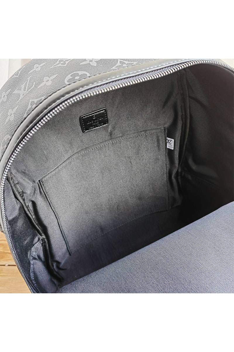 Lоuis Vuittоn Кожаный рюкзак Discovery Monogram Eclipse 40х30 см