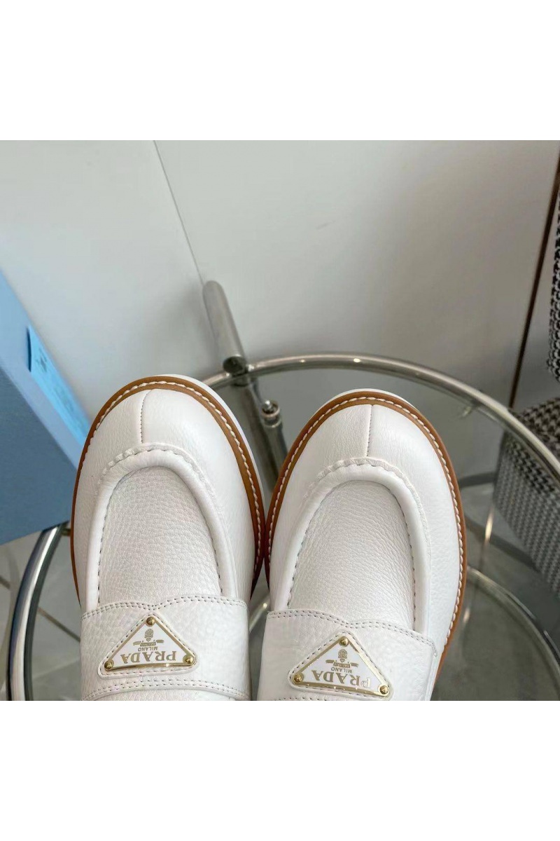 Prada Женские кожаные лоферы Premium - White