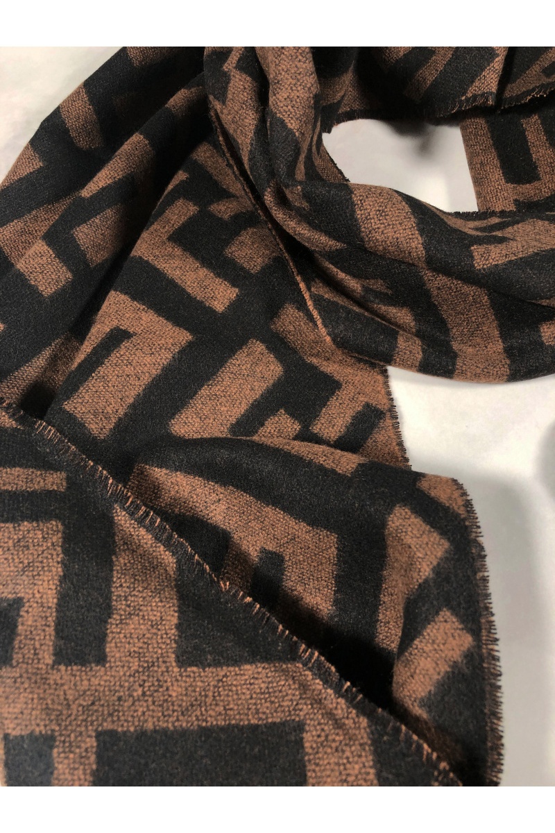 Fendi Мужской шарф FF Monogram 185x35 см