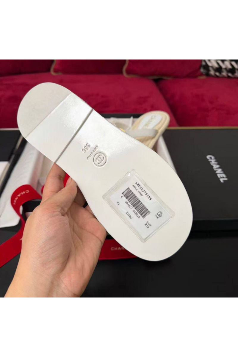 Chаnеl Женские кожаные шлёпанцы Cruise premium