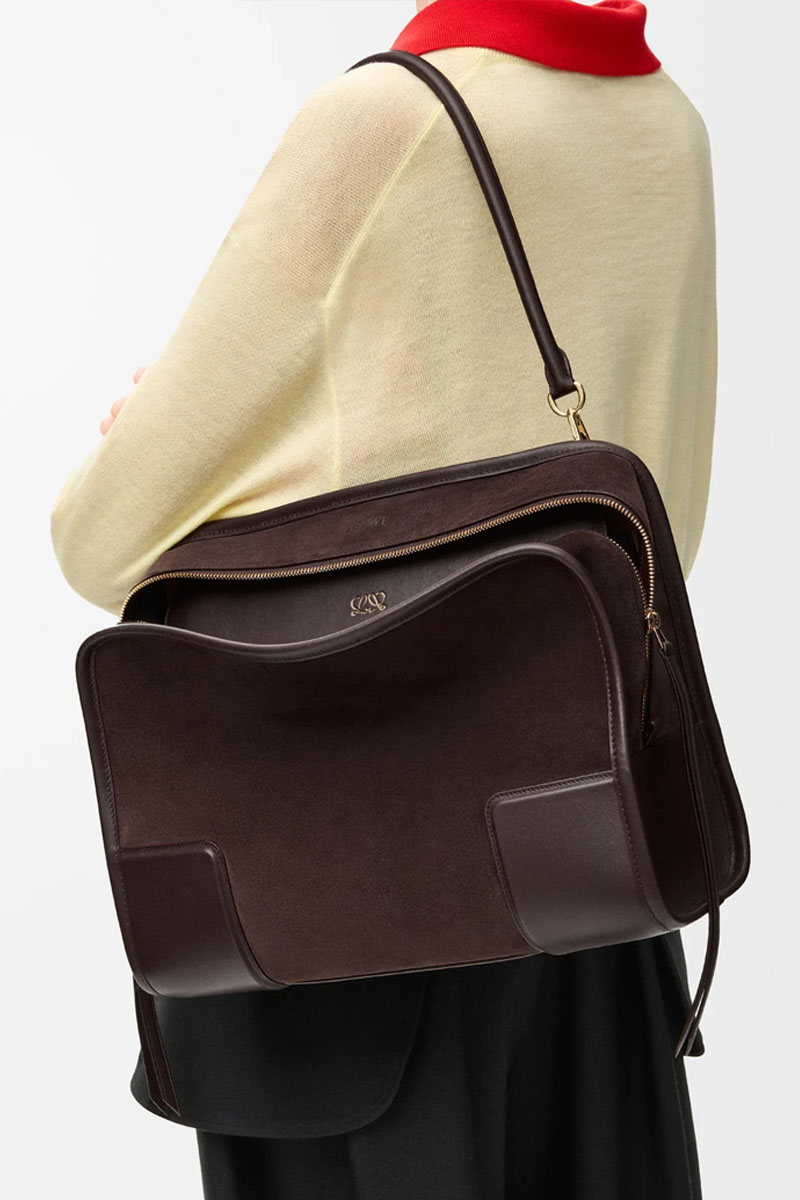 Loewe Замшевая сумка Amazona 34x24 см