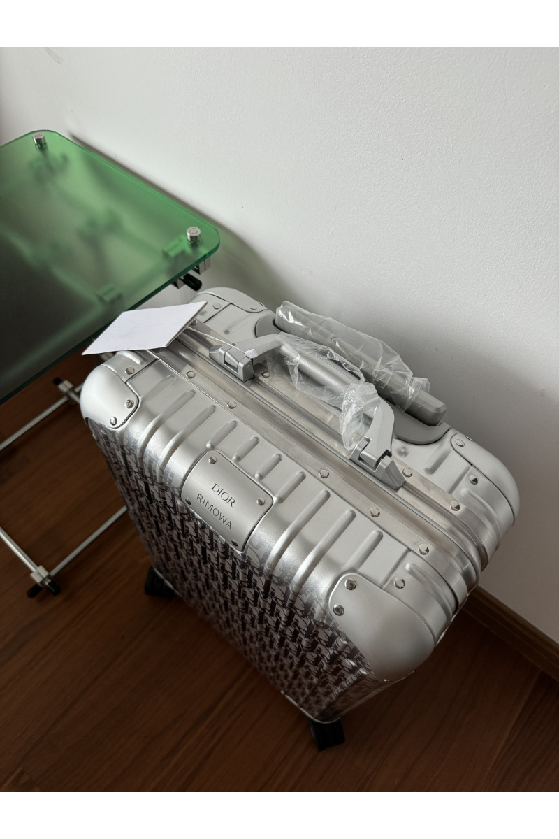 Rimowa Чемодан Aluminum Gradient S Premium 53x37x22 см